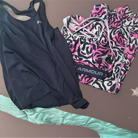 Under Armour Navy Tank and Pink Animal Print Leggings and sports bra. 3 Pieces - Picture 4 of 12
